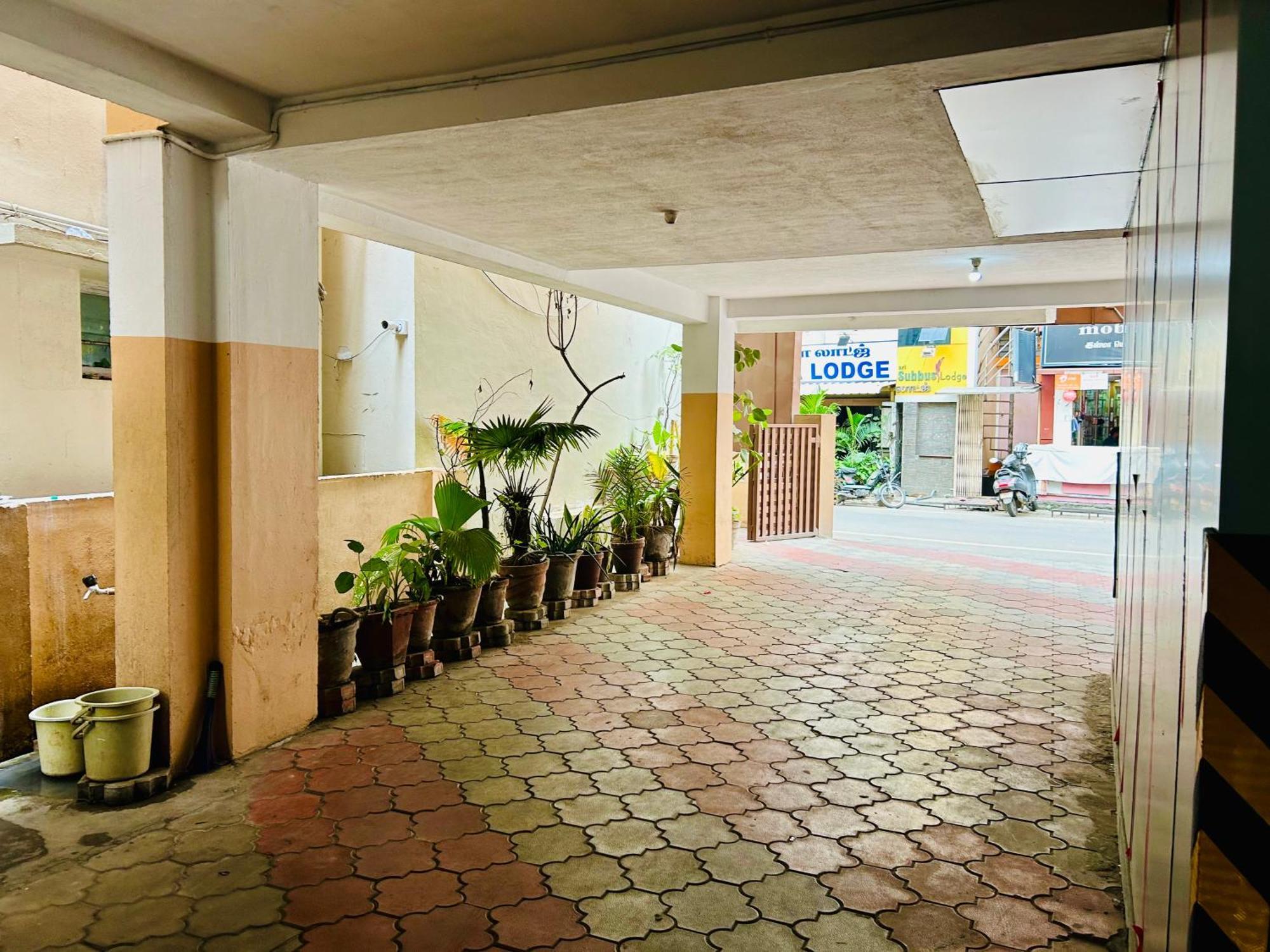 Hotel Jothi Coimbatore Zewnętrze zdjęcie