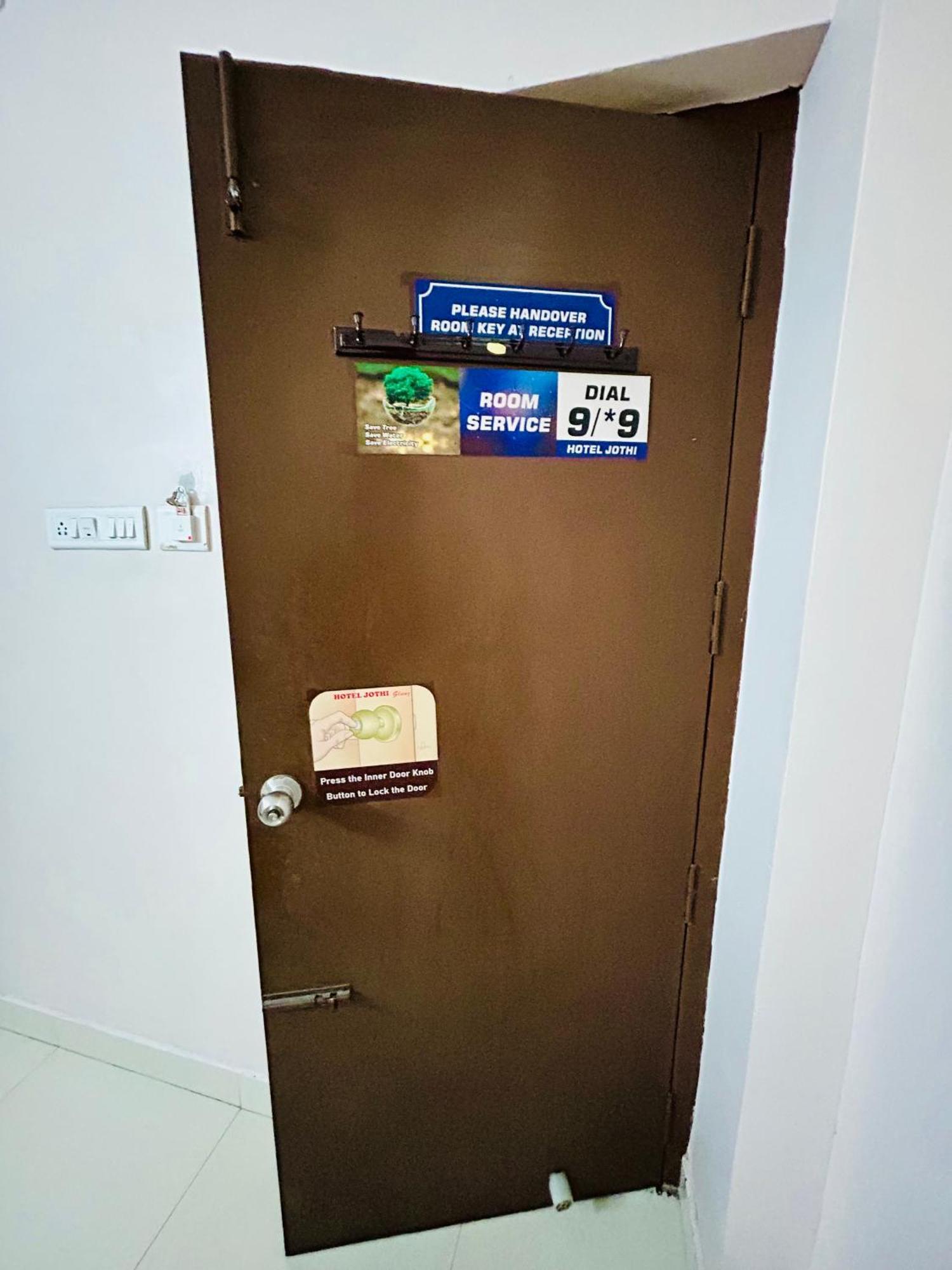 Hotel Jothi Coimbatore Zewnętrze zdjęcie